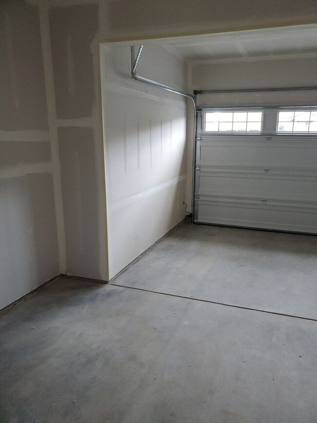 Building Photo - Beautiful home in excellent location!!!