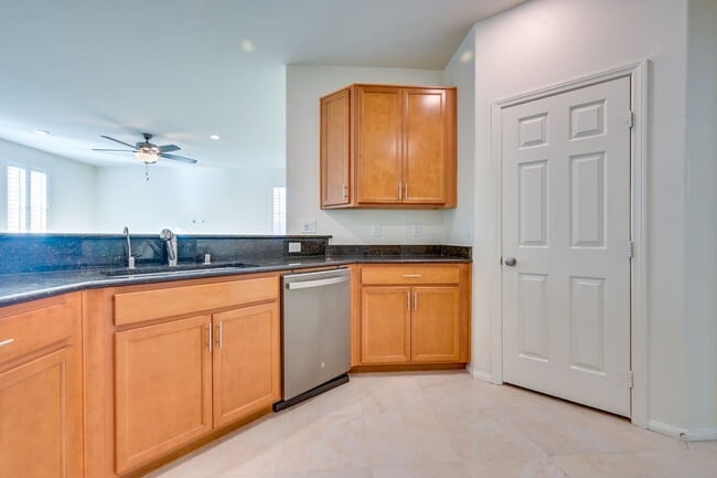 Building Photo - Green Valley!! Gated!! 4 Bedrooms!! Bed & Bath Downstairs!!  TANKLESS WATER HEATER!!! Covered pat...