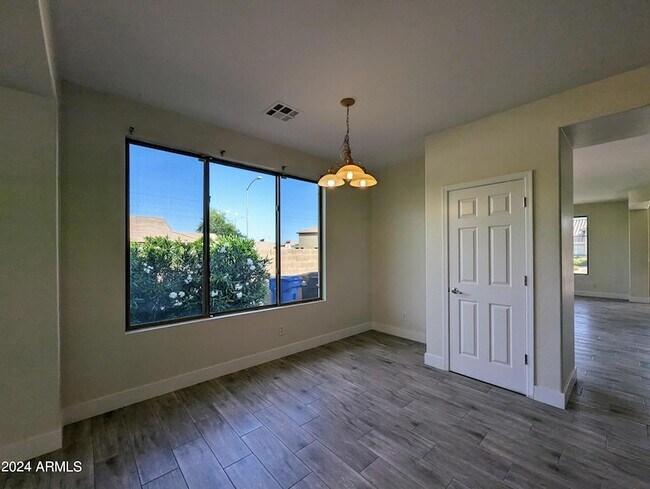 Building Photo - 15432 W Tasha Cir