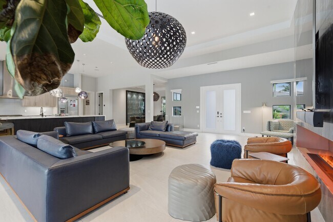 Building Photo - 17101 Magnolia Estates Dr