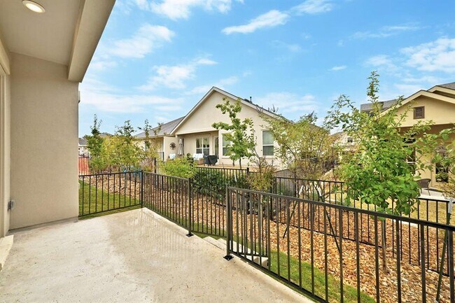 Building Photo - 206 Olivia Dr