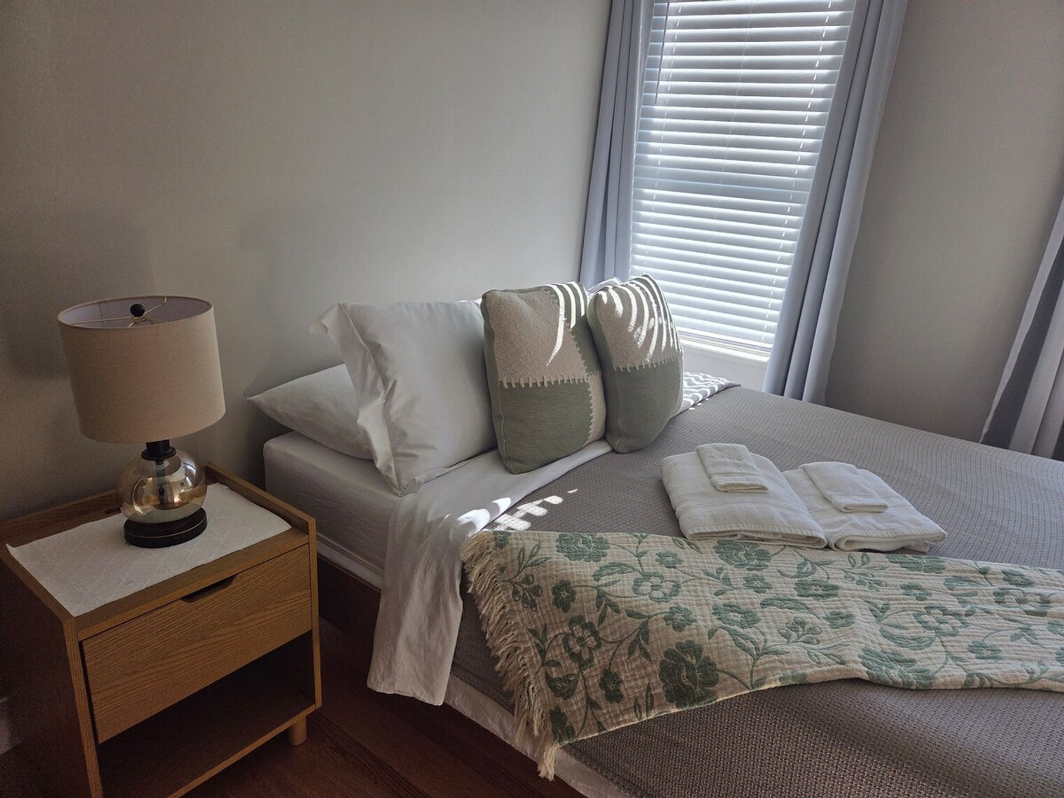 Building Photo - 414 Cambridge St