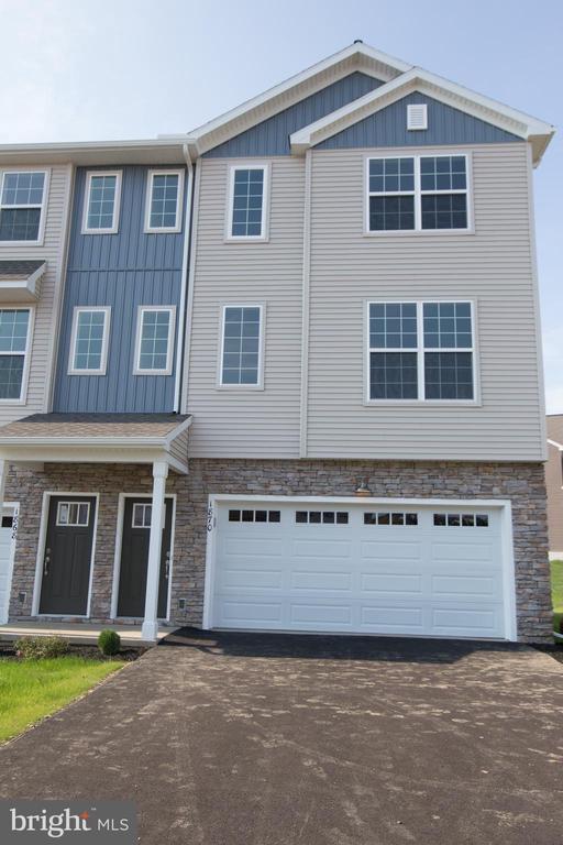 Building Photo - 1817 Shady Ln