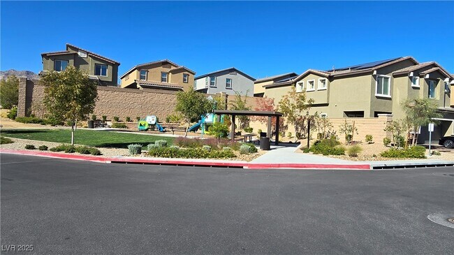 Building Photo - 10971 Meridian Flds Ave