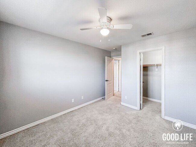 Building Photo - 823 Scenic Terrace Pl