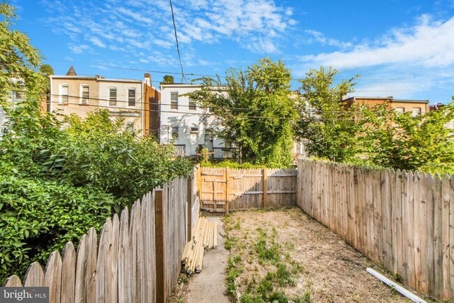 Building Photo - 2231 Orem Ave