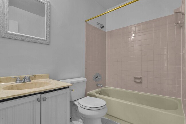 Building Photo - 2534 S Arlington Mill Dr