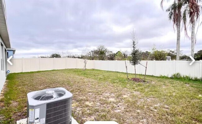 Building Photo - 2073 Doe Run Dr