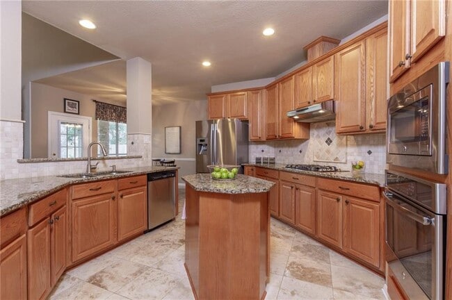 Building Photo - 14828 Irondale Dr
