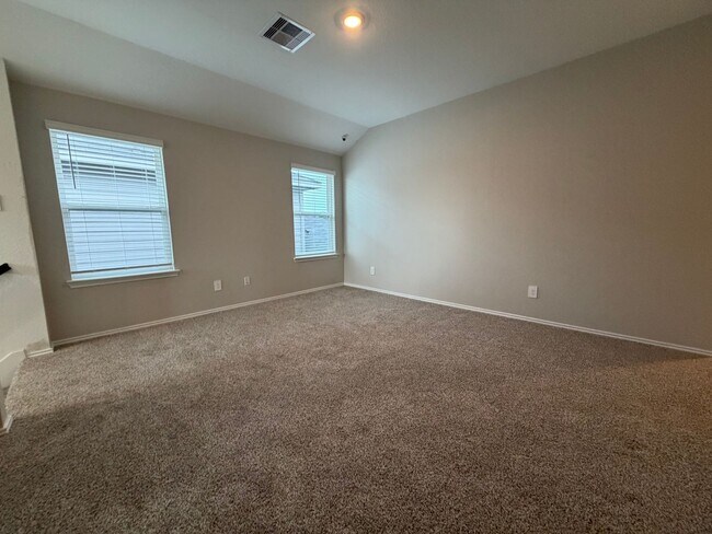 Building Photo - 16802 Paintbrush Holw Ln