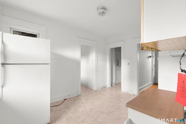 Building Photo - 97 Wall St