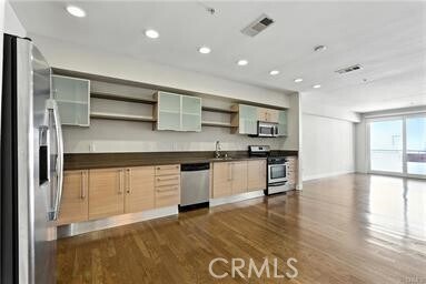 Building Photo - 1234 Wilshire Blvd