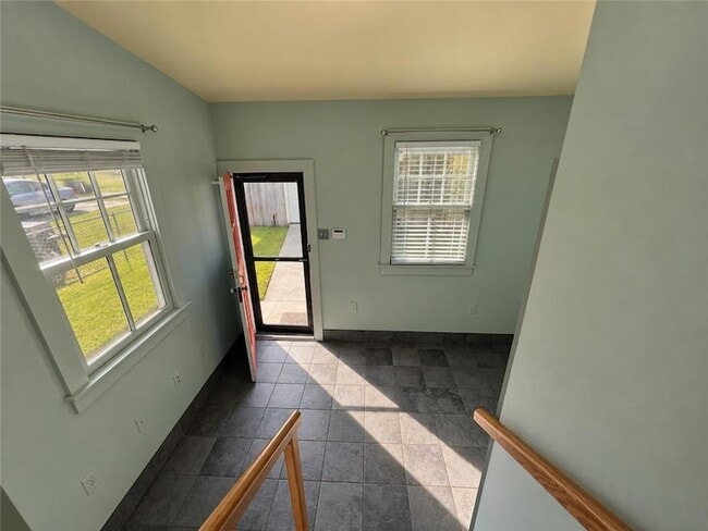 Building Photo - 442 Friscoville Ave