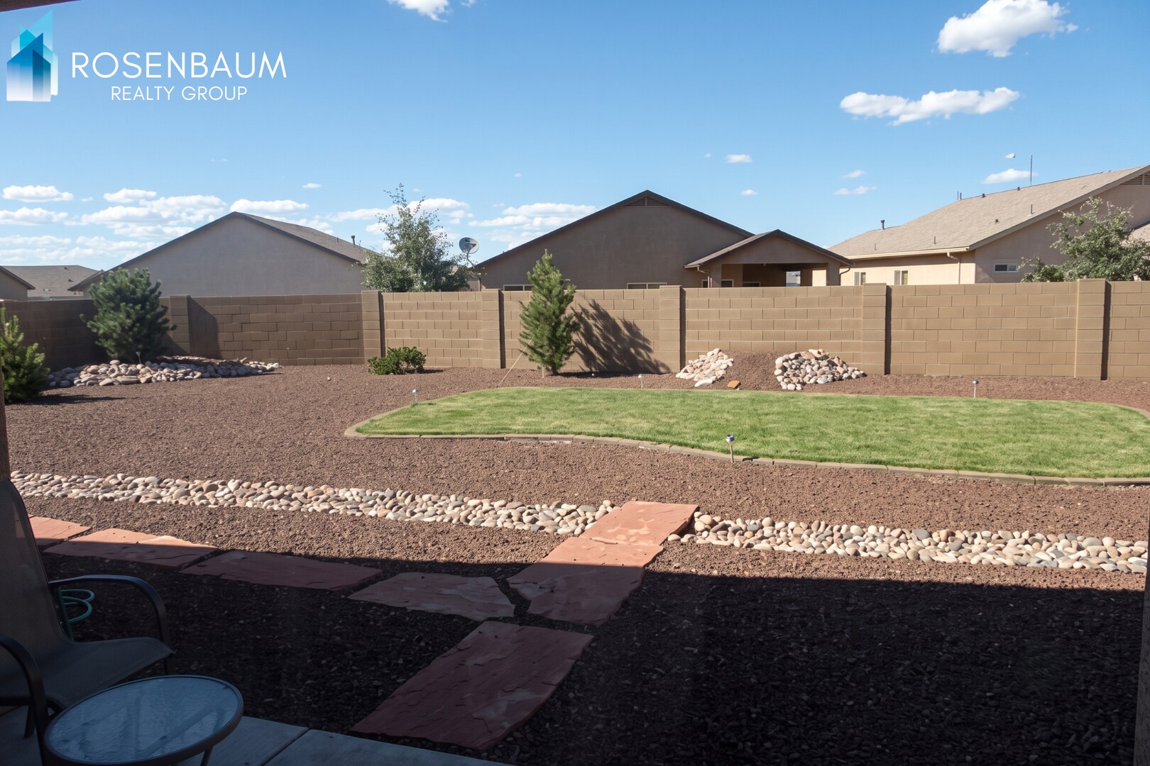 Building Photo - Beautiful single family in the heart of Chino Valley