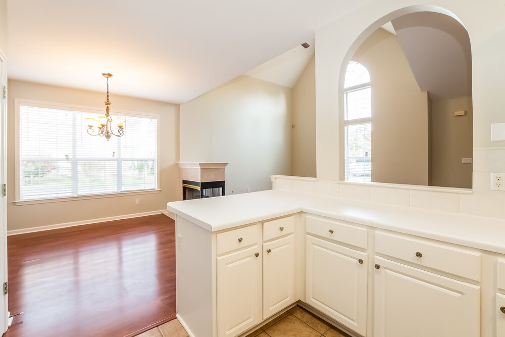 Building Photo - 10436 Sunnybrook Cir