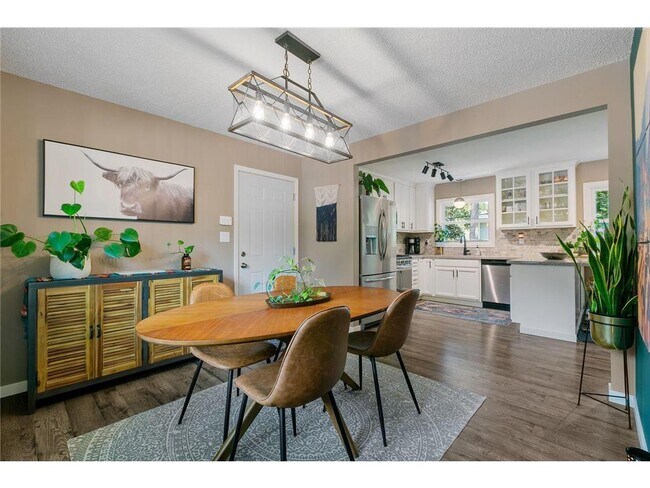 Building Photo - 1620 Winnetka Ave N