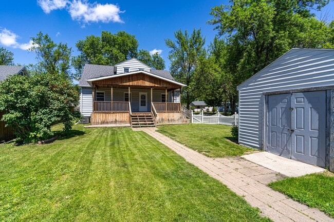 Building Photo - Single Family Home - Located Near Campus