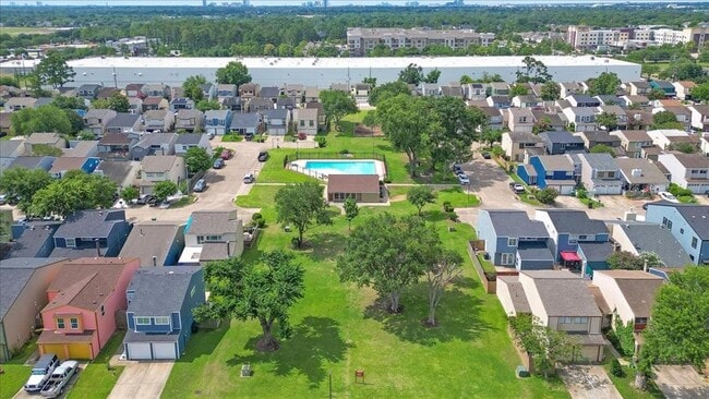 Building Photo - 10254 Bridgeland Ln