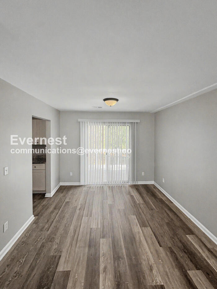 Building Photo - 1510 Marshall Ln SE