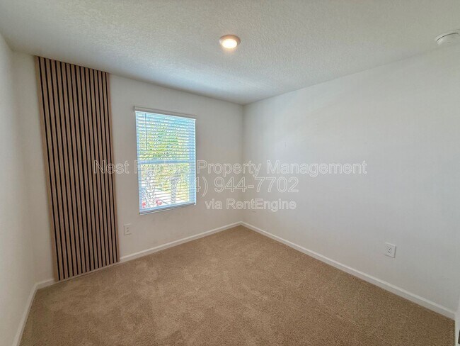 Building Photo - 56 Sage Br St