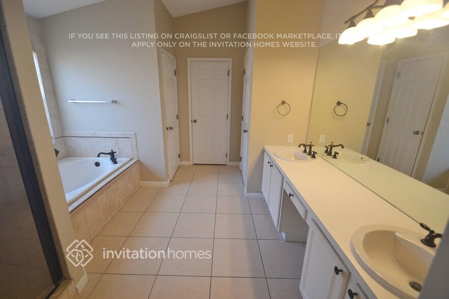 Building Photo - 1570 Bay Club Rd