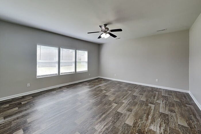 Building Photo - 807 Dantzler Court