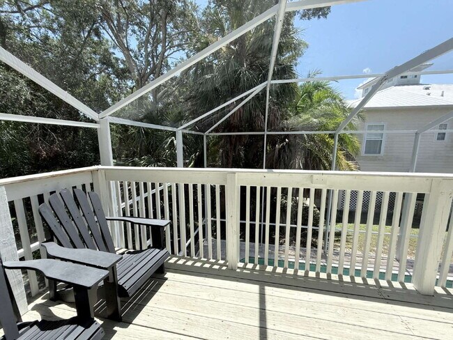 Building Photo - 7808 Bay Dr