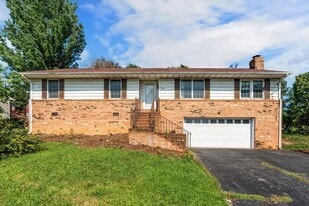 Building Photo - 790 Vine St