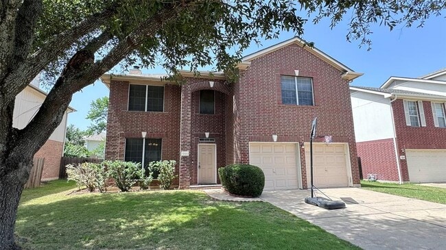 Building Photo - 2211 Bent Bow Dr