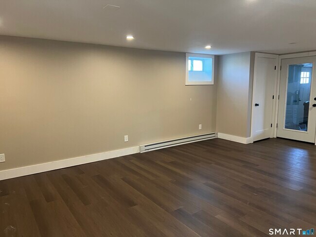 Building Photo - 49 Warner Rd