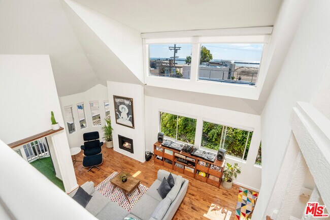 Building Photo - 24 Westwind St