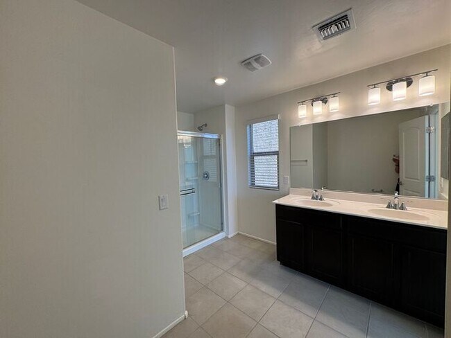 Building Photo - Welcome to this stunning 3Bdm, 2.5Ba, This two-story gem boasts a spacious layout! Must See!