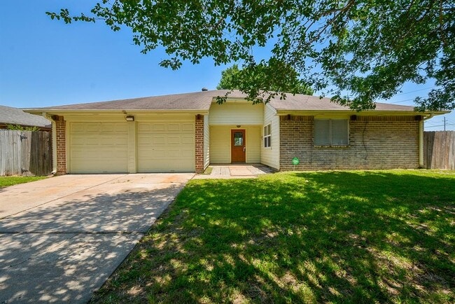 Primary Photo - 15702 Timber Rock Dr