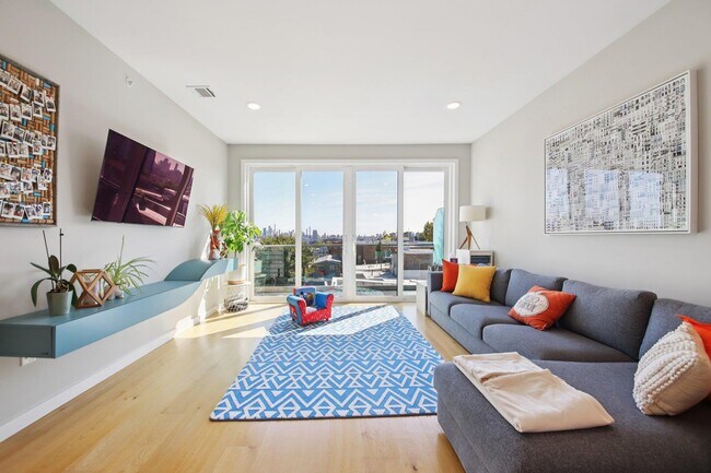 Building Photo - 306 New York Ave