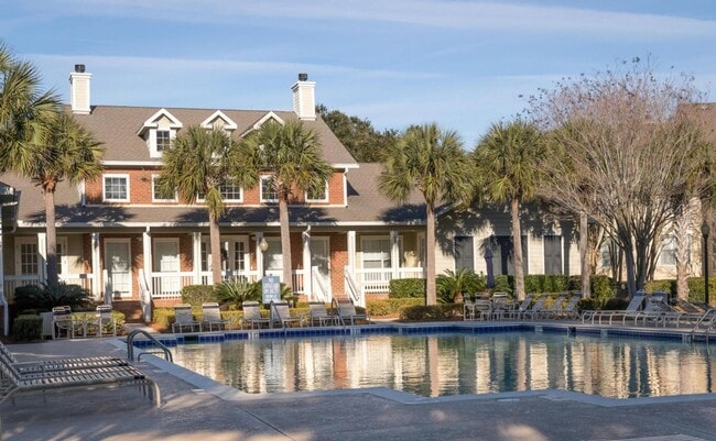 Building Photo - Live at Long Grove