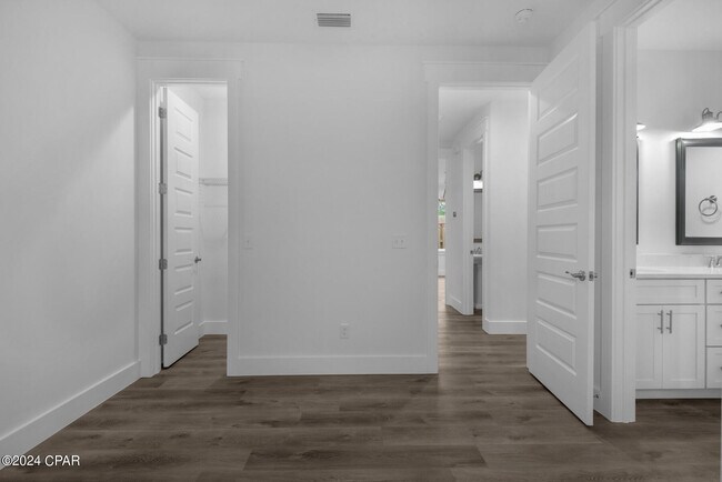 Building Photo - 8432 Warner Pl