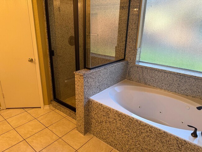 Building Photo - 8406 Manassas Ln