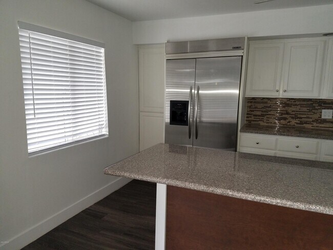 Building Photo - 1500 W Rio Salado Pkwy