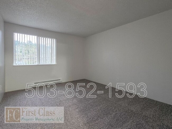 Building Photo - 3618 SW Beaverton Hillsdale Hwy