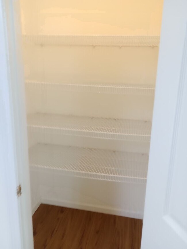 Building Photo - 1720-1722-1722 Juniper Dr