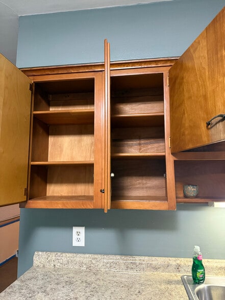 Building Photo - 11.5 Berry Rd