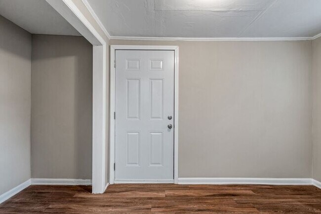 Building Photo - Adorable Home, Just Painted, Wood Flooring...