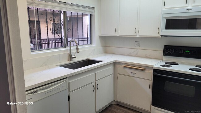 Building Photo - 2727 Morena Blvd