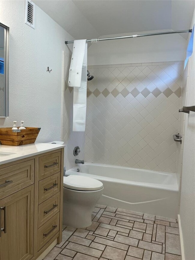 Building Photo - 6501 Lost Cove