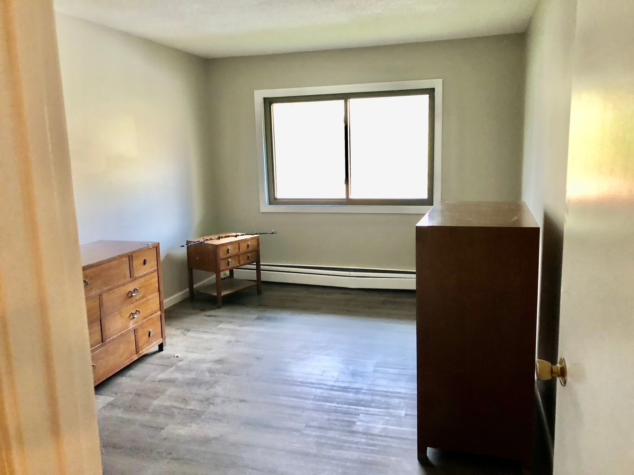 Building Photo - 9 Strawberry Bank Rd