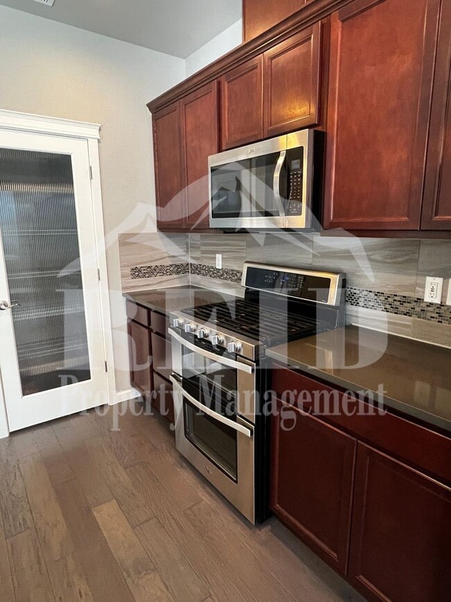 Building Photo - 3887 Portside Dr
