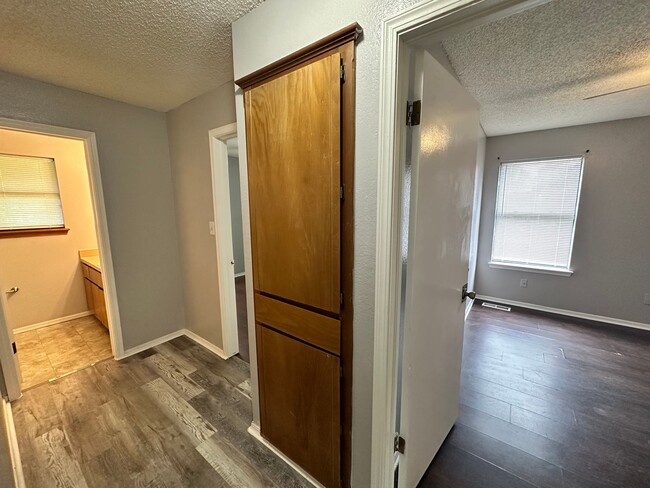 Building Photo - 3bed/2bath Home Available in Norman!