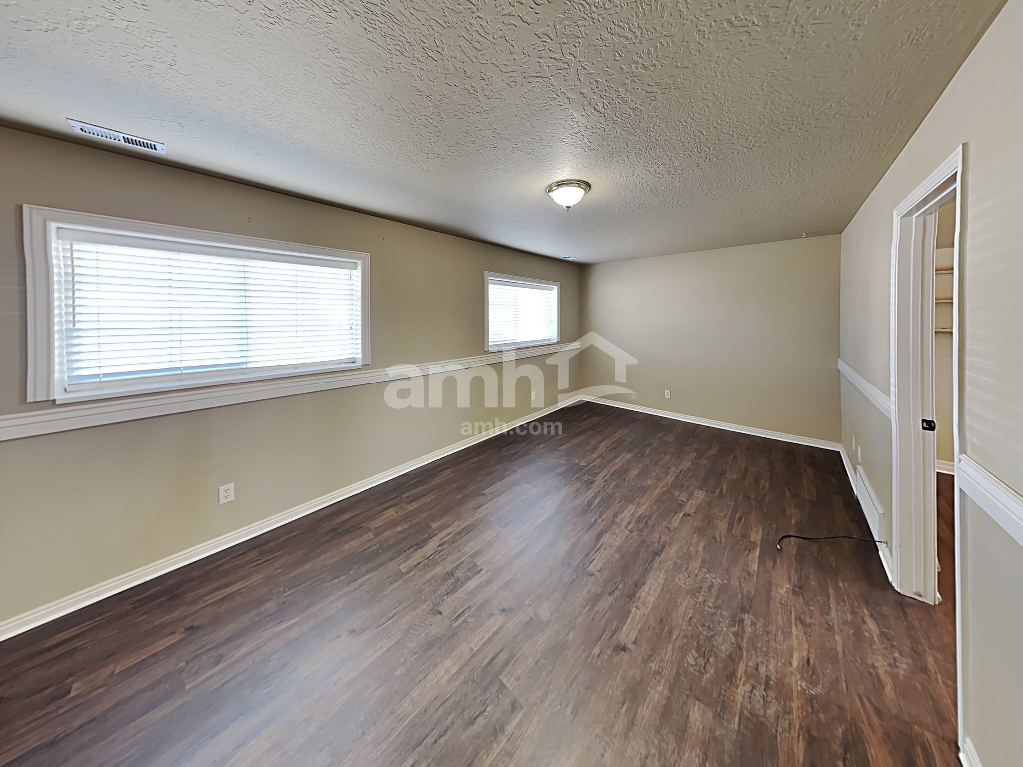 Building Photo - 482 W 465 S
