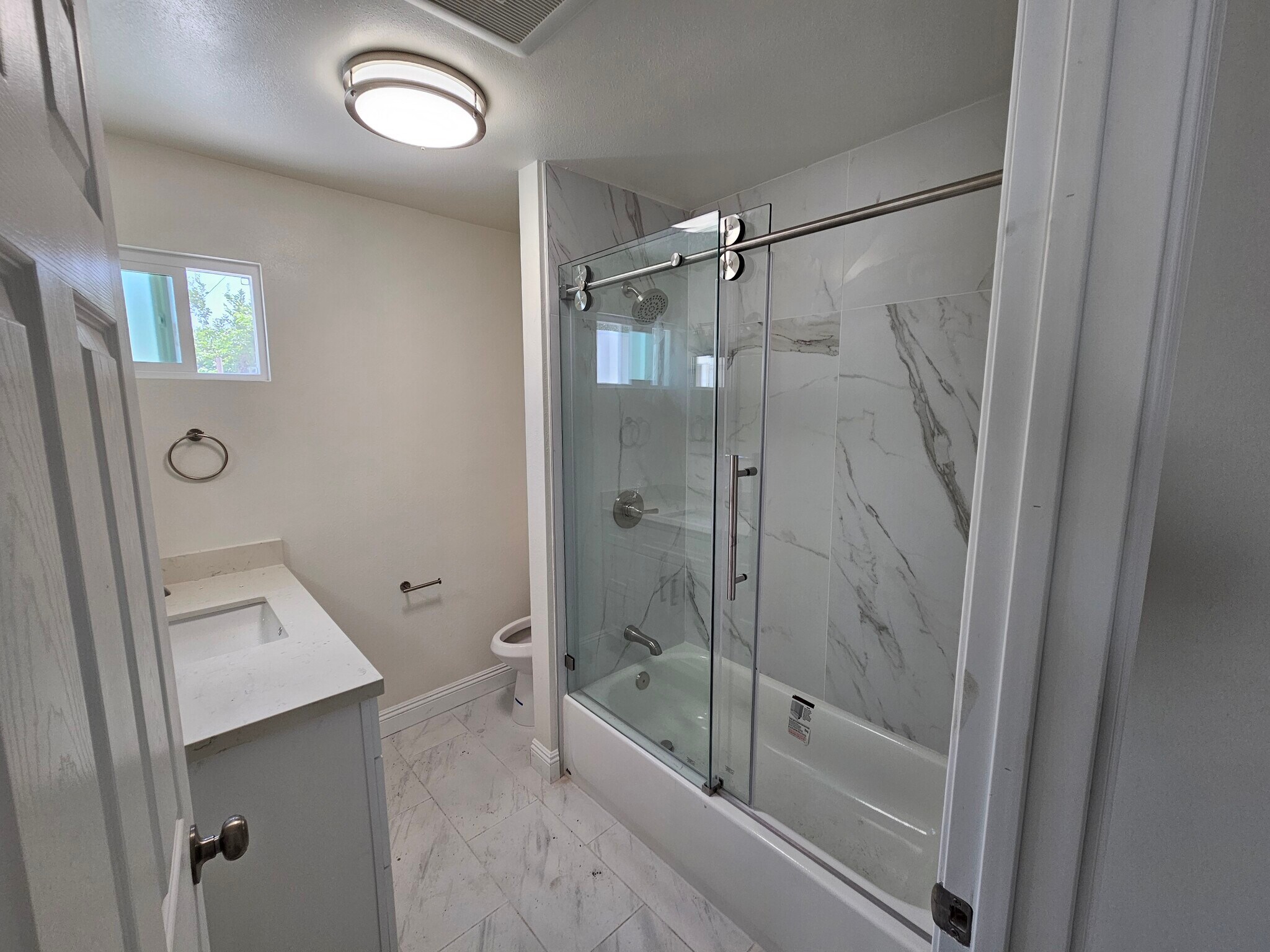 Building Photo - 2316 Elmgrove St