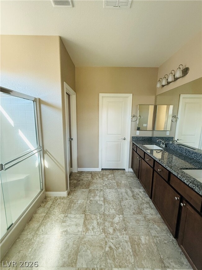 Building Photo - 5485 San Pietro Dr